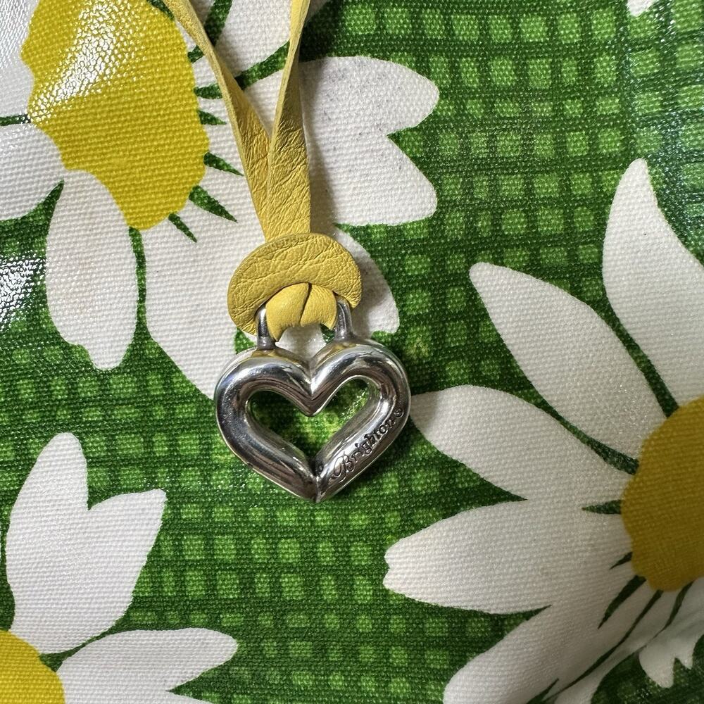 Brighton Vegan Shoulder Stachel duffle 70s Flowers Hippie Dopamine magnet closur - Picture 5 of 16